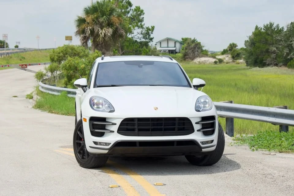 2015 Porsche Macan Turbo - Image 7 of 20