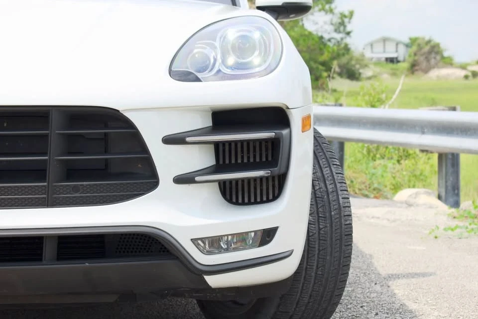 2015 Porsche Macan Turbo - Image 9 of 20