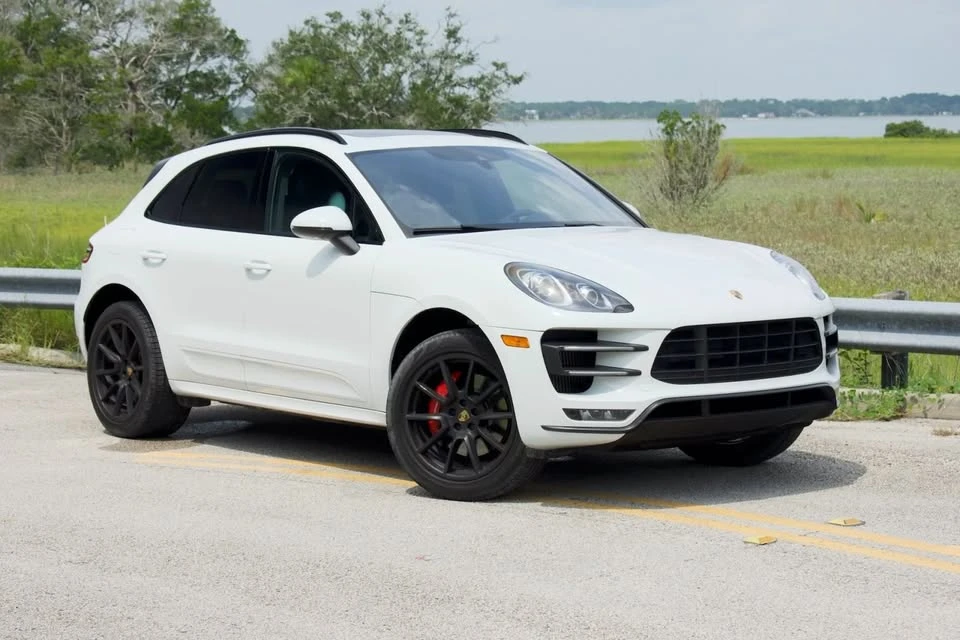 2015 Porsche Macan Turbo - Image 4 of 20