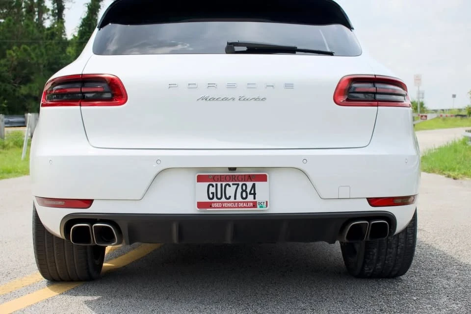 2015 Porsche Macan Turbo - Image 2 of 20