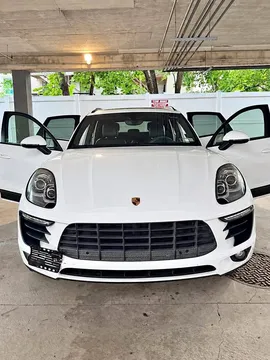 2015 Porsche Macan Turbo Sport Utility 4D