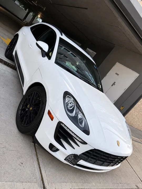 2015 Porsche Macan Turbo - Image 2 of 5