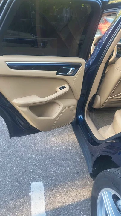 2015 Porsche Macan Turbo - Image 12 of 14