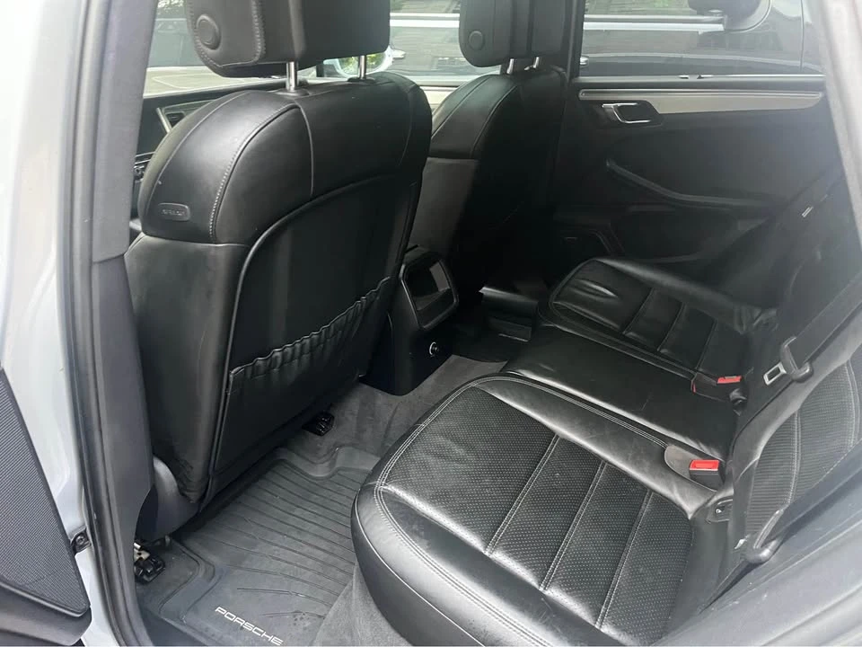 2015 Porsche Macan Turbo - Image 7 of 14