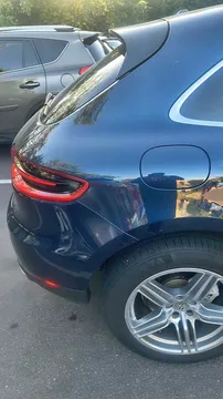 2015 Porsche Macan Turbo Sport Utility 4D