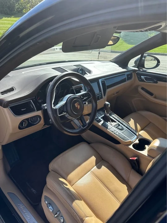 2015 Porsche Macan Turbo - Image 12 of 12