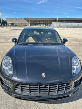 2015 Porsche Macan Turbo Sport Utility 4D