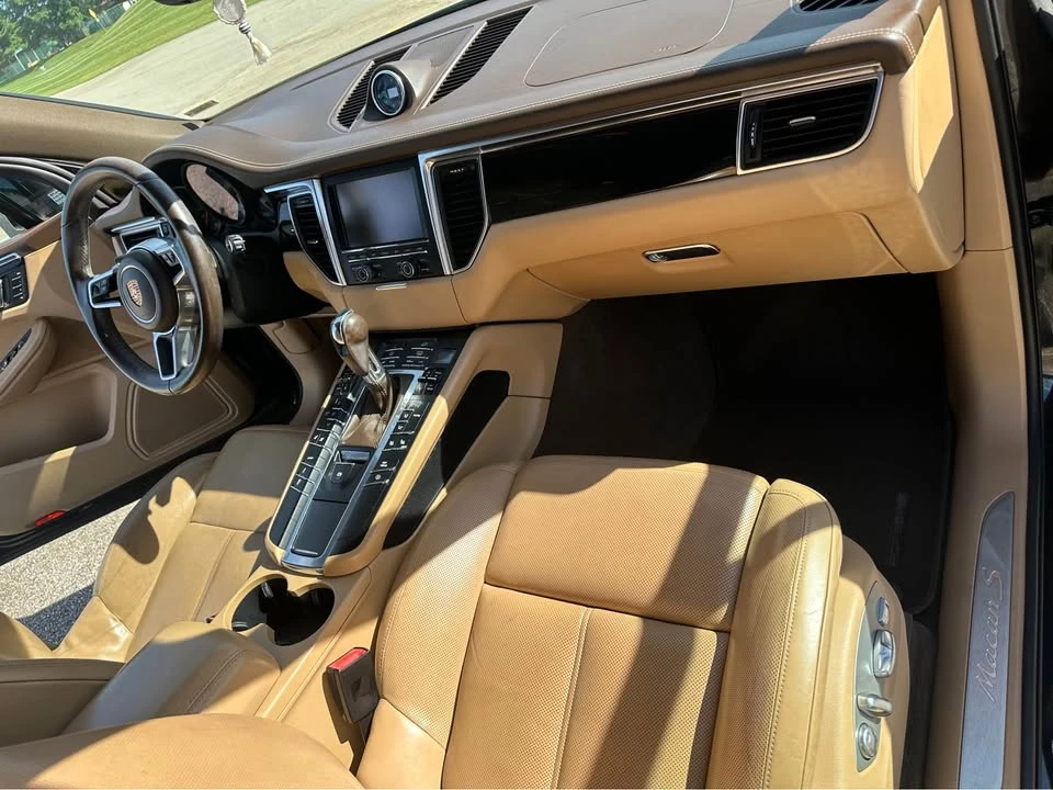 2015 Porsche Macan Turbo - Image 8 of 12