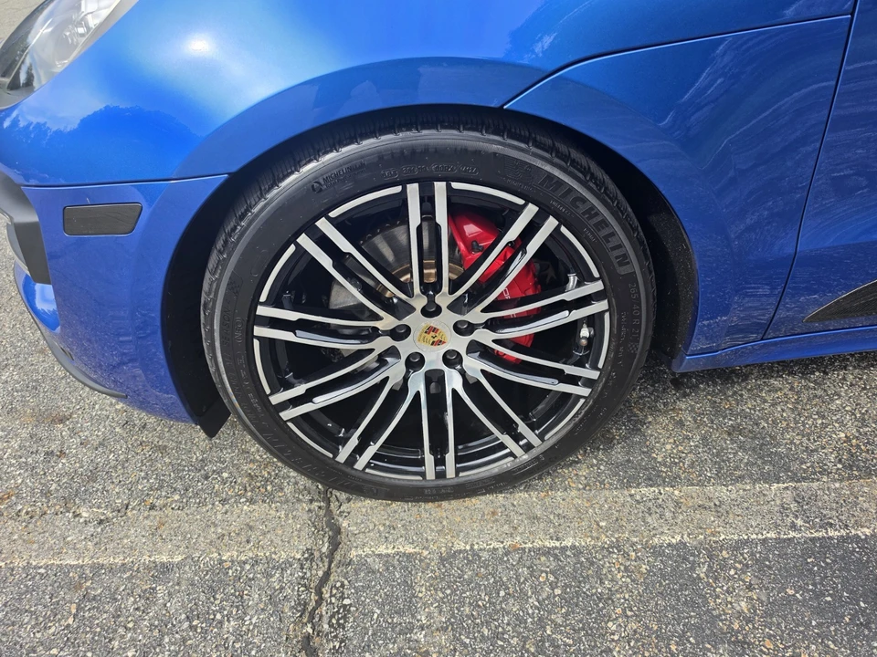 2015 Porsche Macan Turbo - Image 14 of 20