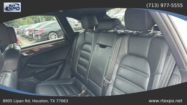 2015 Porsche Macan Turbo - Image 27 of 31