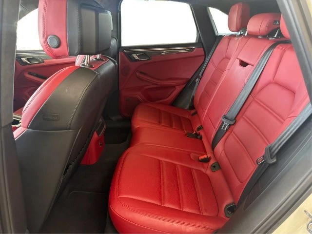 2015 Porsche Macan Turbo - Image 10 of 23
