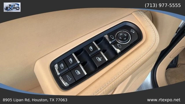 2015 Porsche Macan Turbo - Image 23 of 31