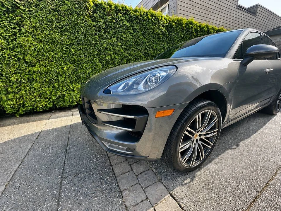 2015 Porsche Macan Turbo - Image 5 of 15