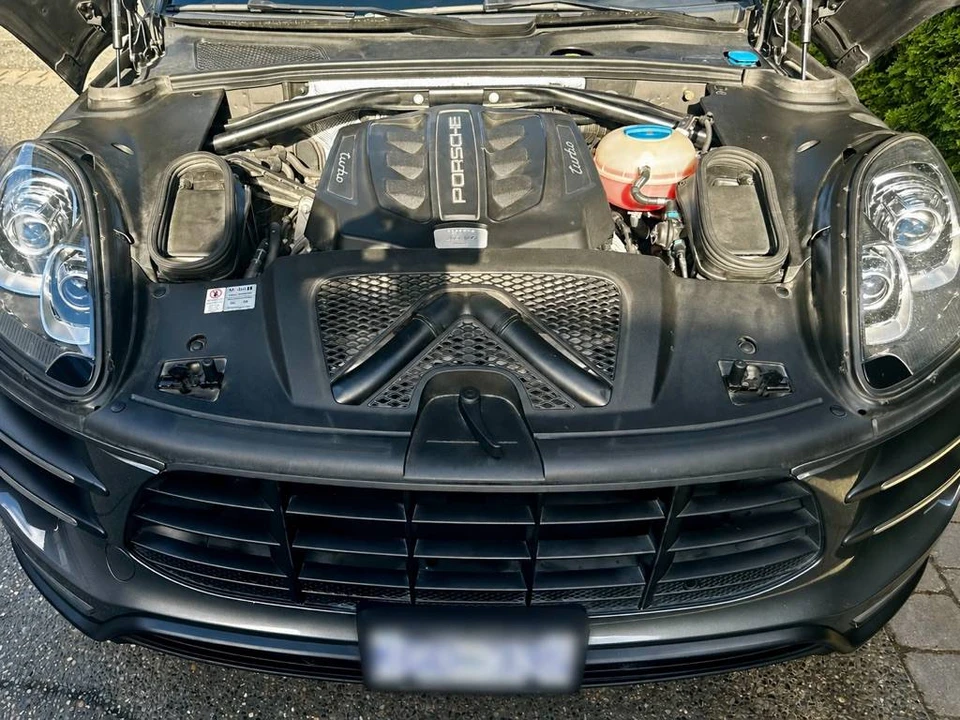 2015 Porsche Macan Turbo - Image 7 of 15