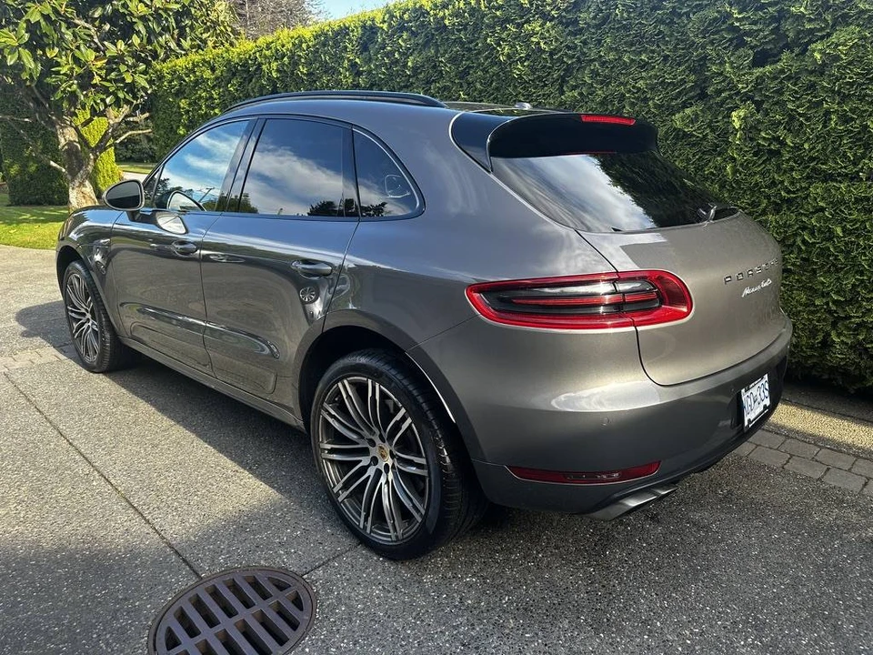 2015 Porsche Macan Turbo - Image 2 of 15