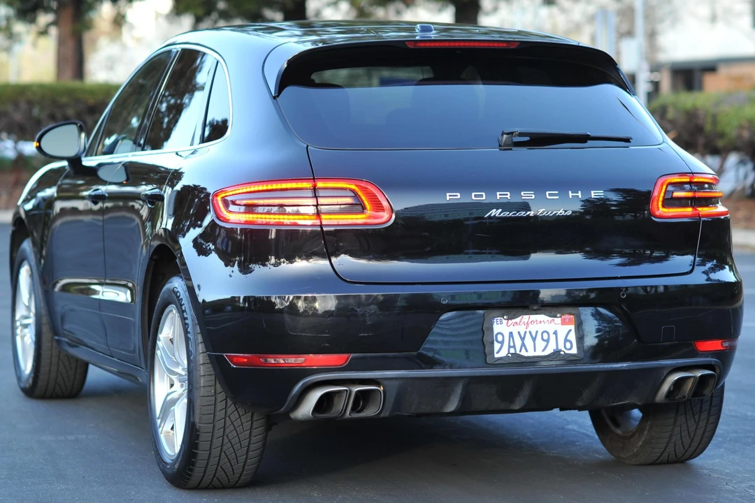 2015 Porsche Macan Turbo - Image 4 of 21