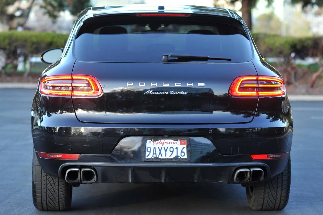 2015 Porsche Macan Turbo - Image 5 of 21