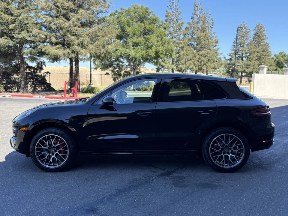 2015 Porsche Macan Turbo - Image 3 of 31