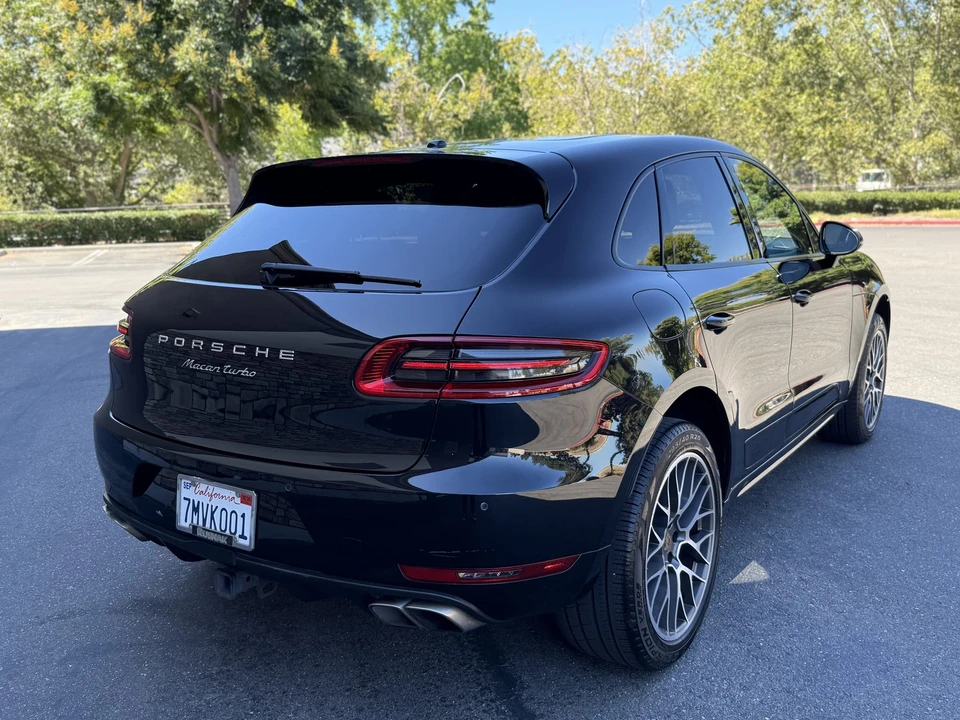 2015 Porsche Macan Turbo - Image 6 of 31
