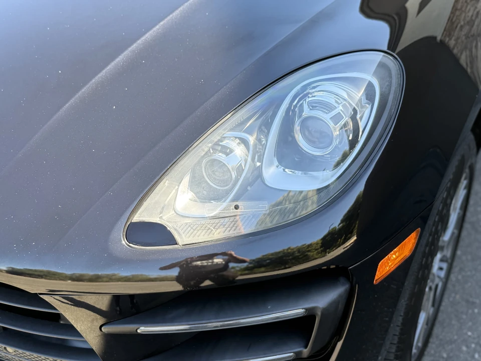 2015 Porsche Macan Turbo - Image 28 of 31