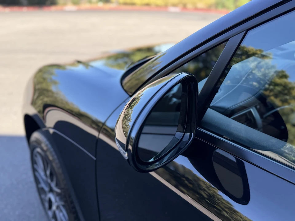 2015 Porsche Macan Turbo - Image 30 of 31