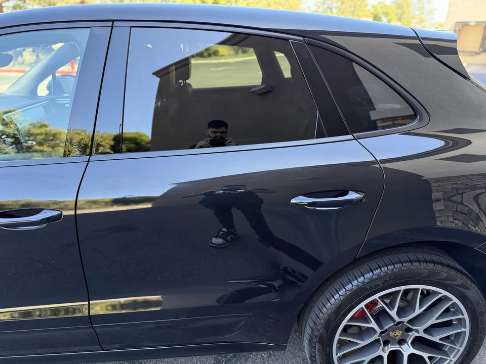2015 Porsche Macan Turbo - Image 15 of 31