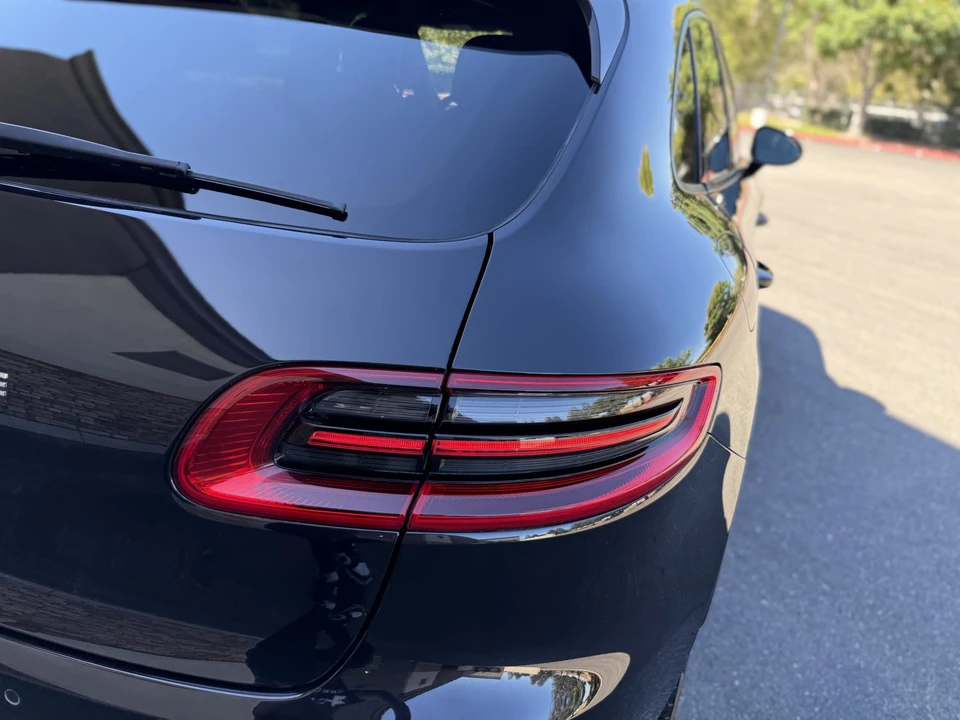 2015 Porsche Macan Turbo - Image 20 of 31