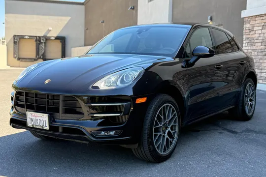 2015 Porsche Macan Turbo