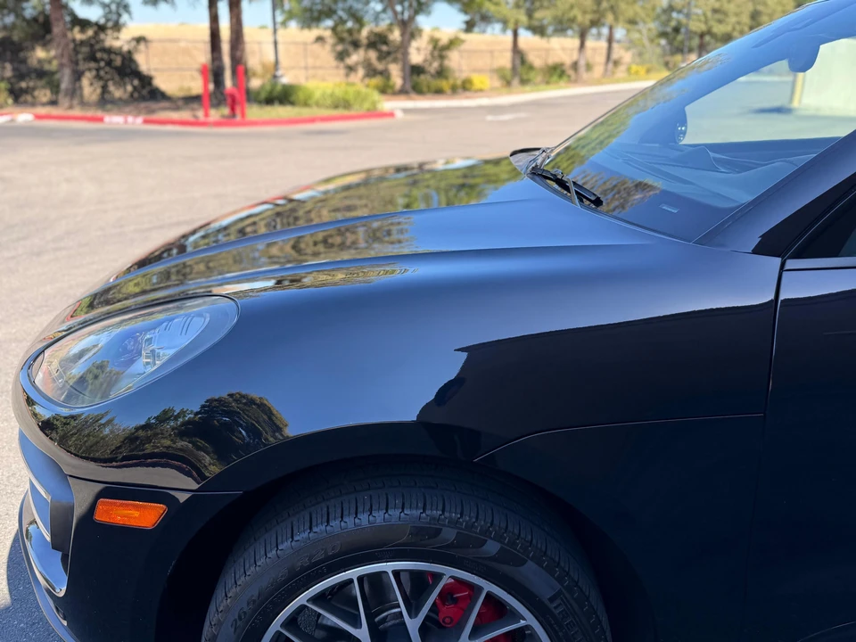 2015 Porsche Macan Turbo - Image 17 of 31