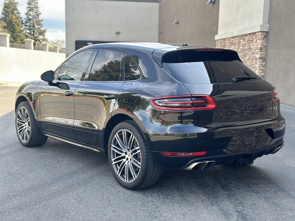 2015 Porsche Macan Turbo - Image 5 of 31