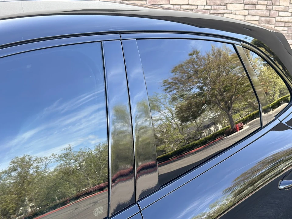 2015 Porsche Macan Turbo - Image 29 of 31