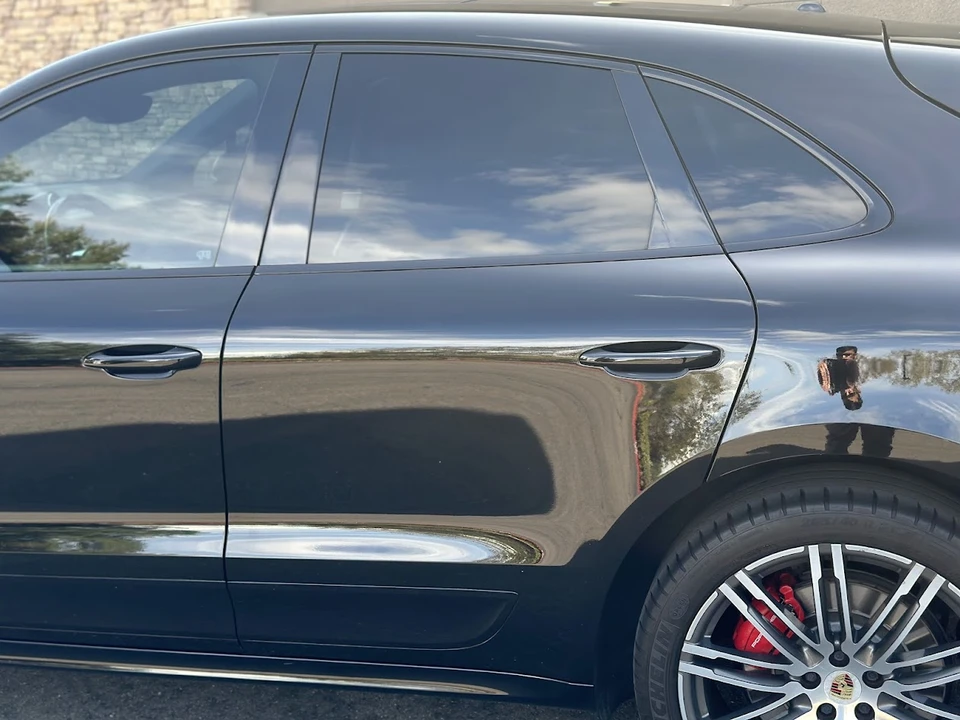 2015 Porsche Macan Turbo - Image 30 of 31