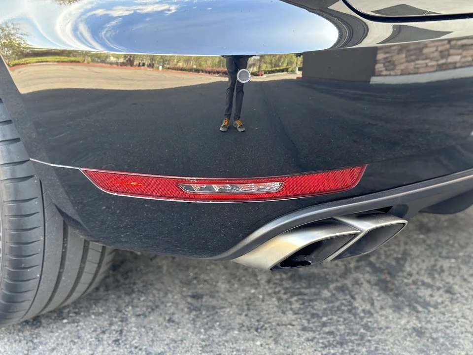2015 Porsche Macan Turbo - Image 24 of 31