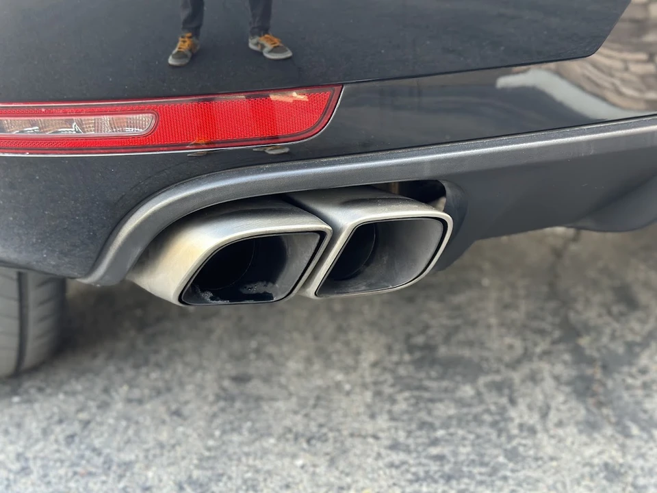 2015 Porsche Macan Turbo - Image 26 of 31