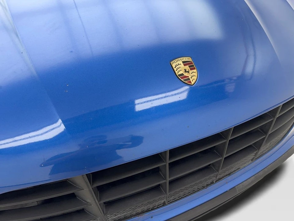 2015 Porsche Macan Turbo - Image 24 of 31