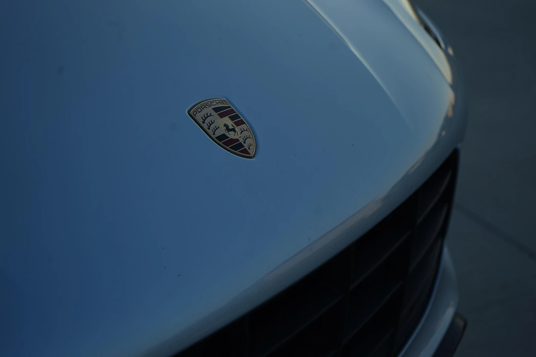 2015 Porsche Macan Turbo - Image 30 of 31