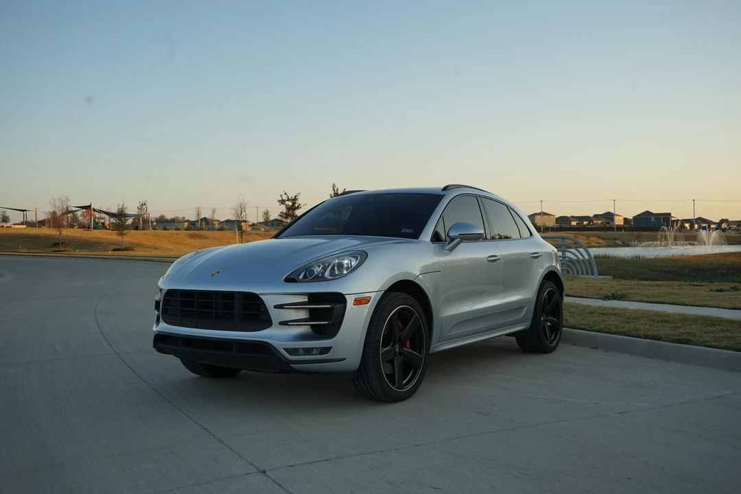 2015 Porsche Macan Turbo - Image 8 of 31