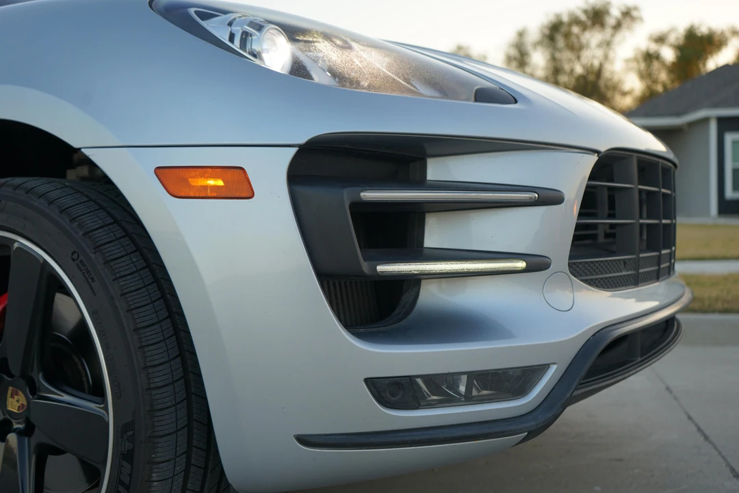 2015 Porsche Macan Turbo - Image 23 of 31