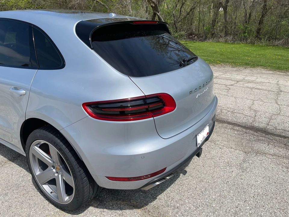 2015 Porsche Macan Turbo - Image 7 of 31