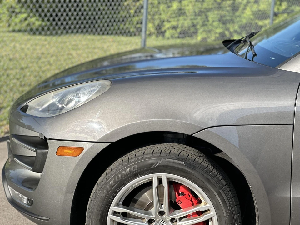 2015 Porsche Macan Turbo - Image 28 of 31