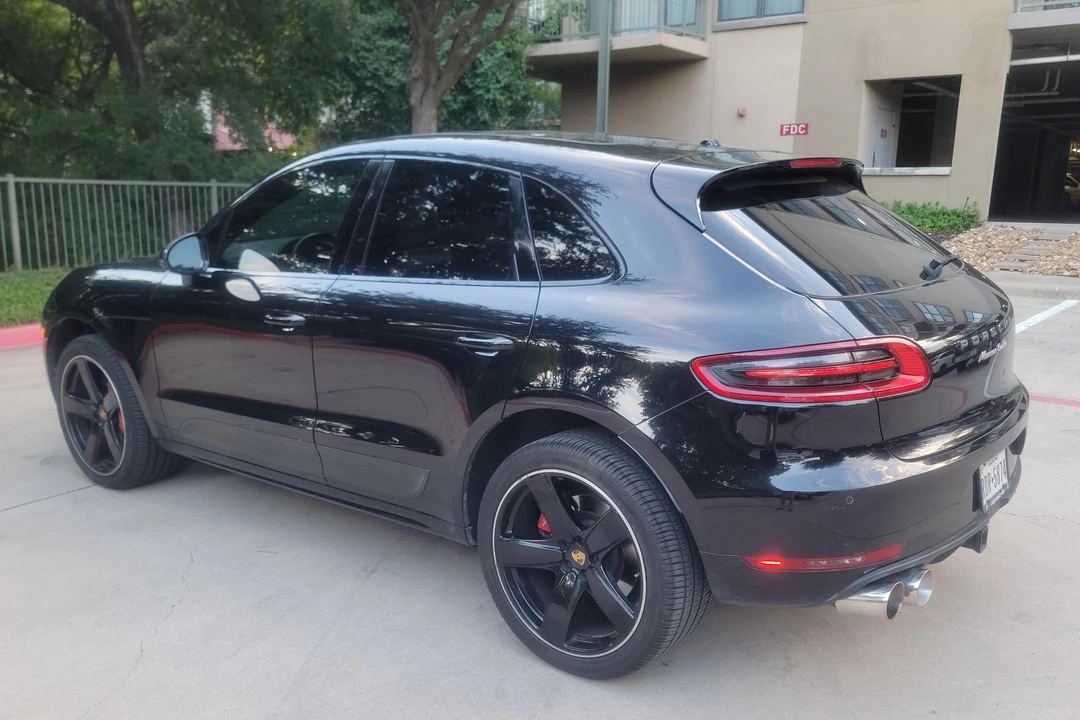2015 Porsche Macan Turbo - Image 4 of 31