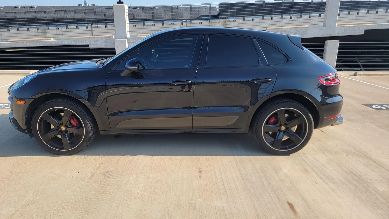 2015 Porsche Macan Turbo - Image 10 of 31