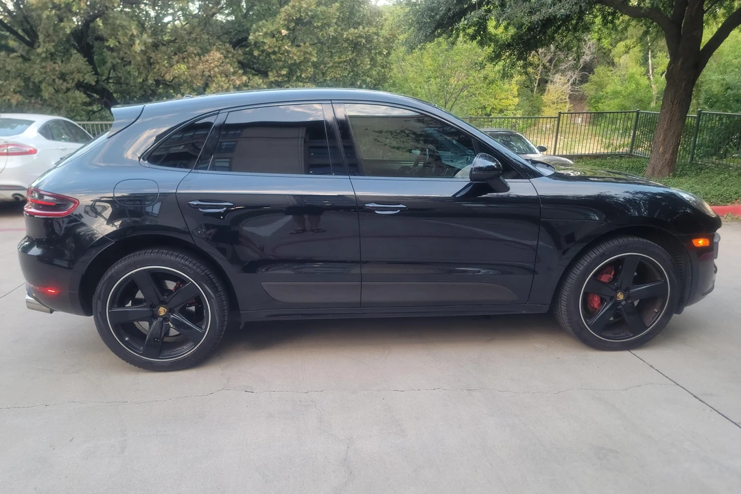 2015 Porsche Macan Turbo - Image 3 of 31
