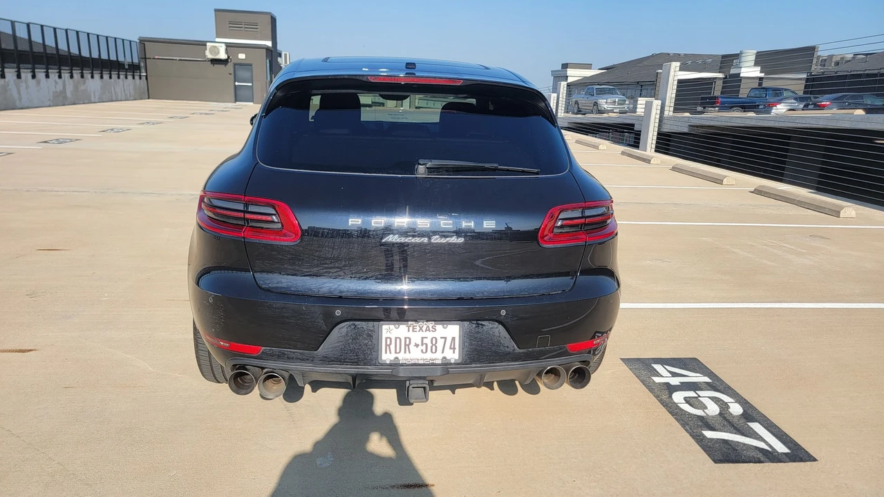 2015 Porsche Macan Turbo - Image 16 of 31