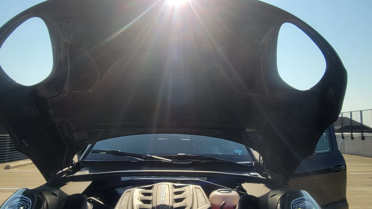 2015 Porsche Macan Turbo - Image 30 of 31