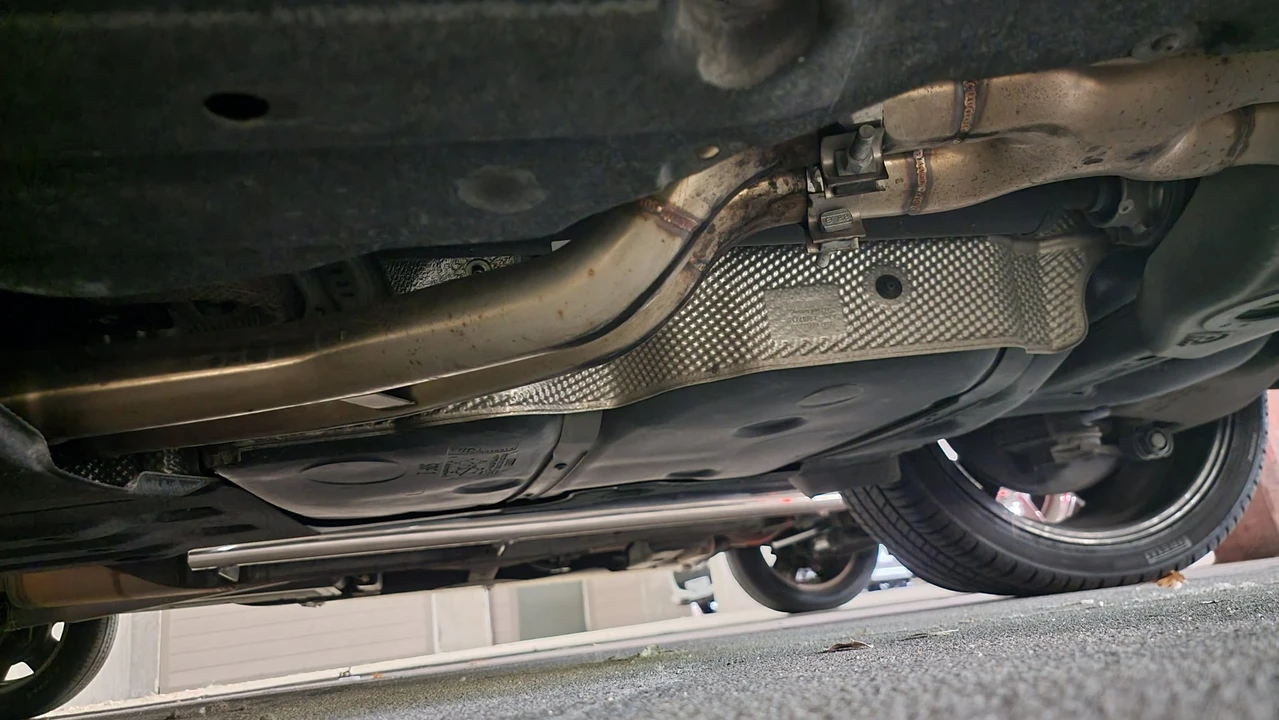 2015 Porsche Macan Turbo - Image 2 of 31