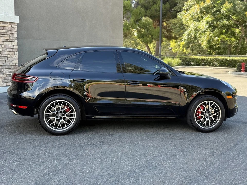 2015 Porsche Macan Turbo - Image 7 of 31