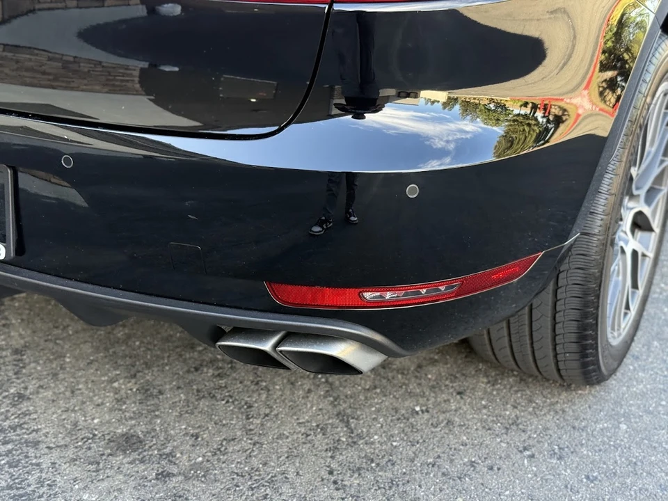 2015 Porsche Macan Turbo - Image 24 of 31