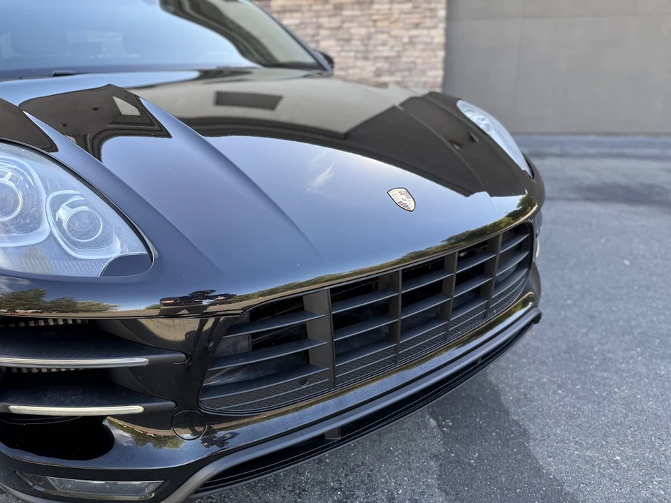 2015 Porsche Macan Turbo - Image 14 of 31