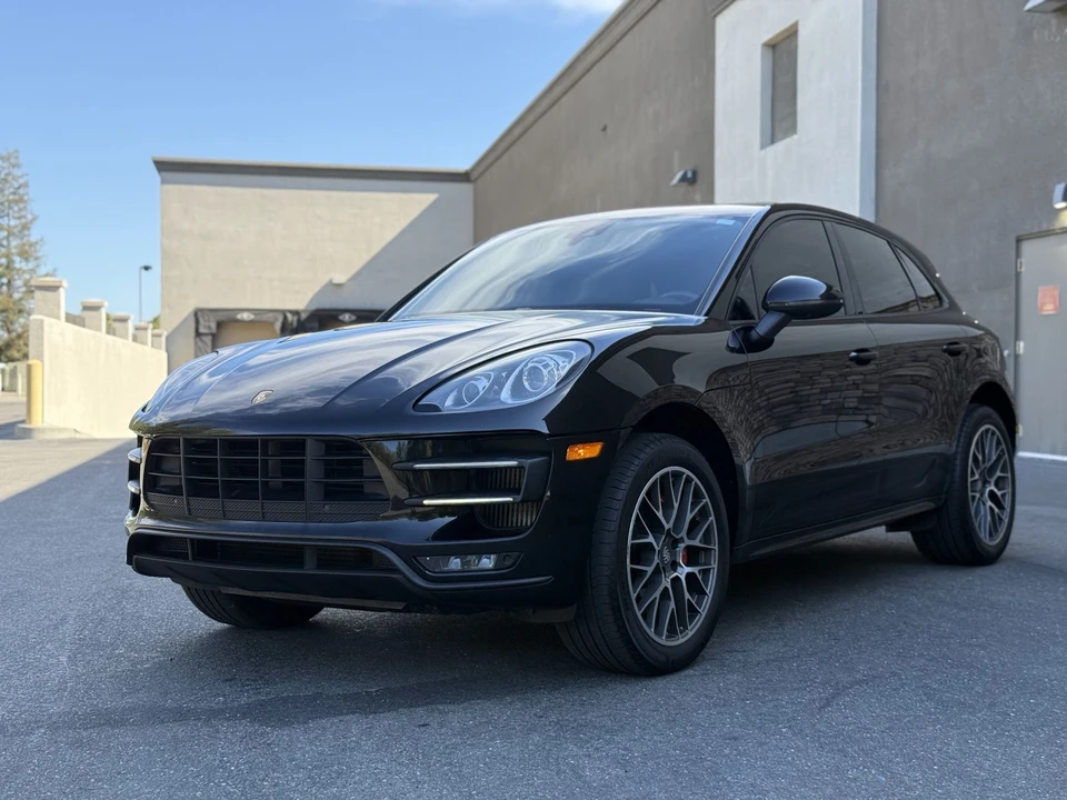 2015 Porsche Macan Turbo - Image 3 of 31